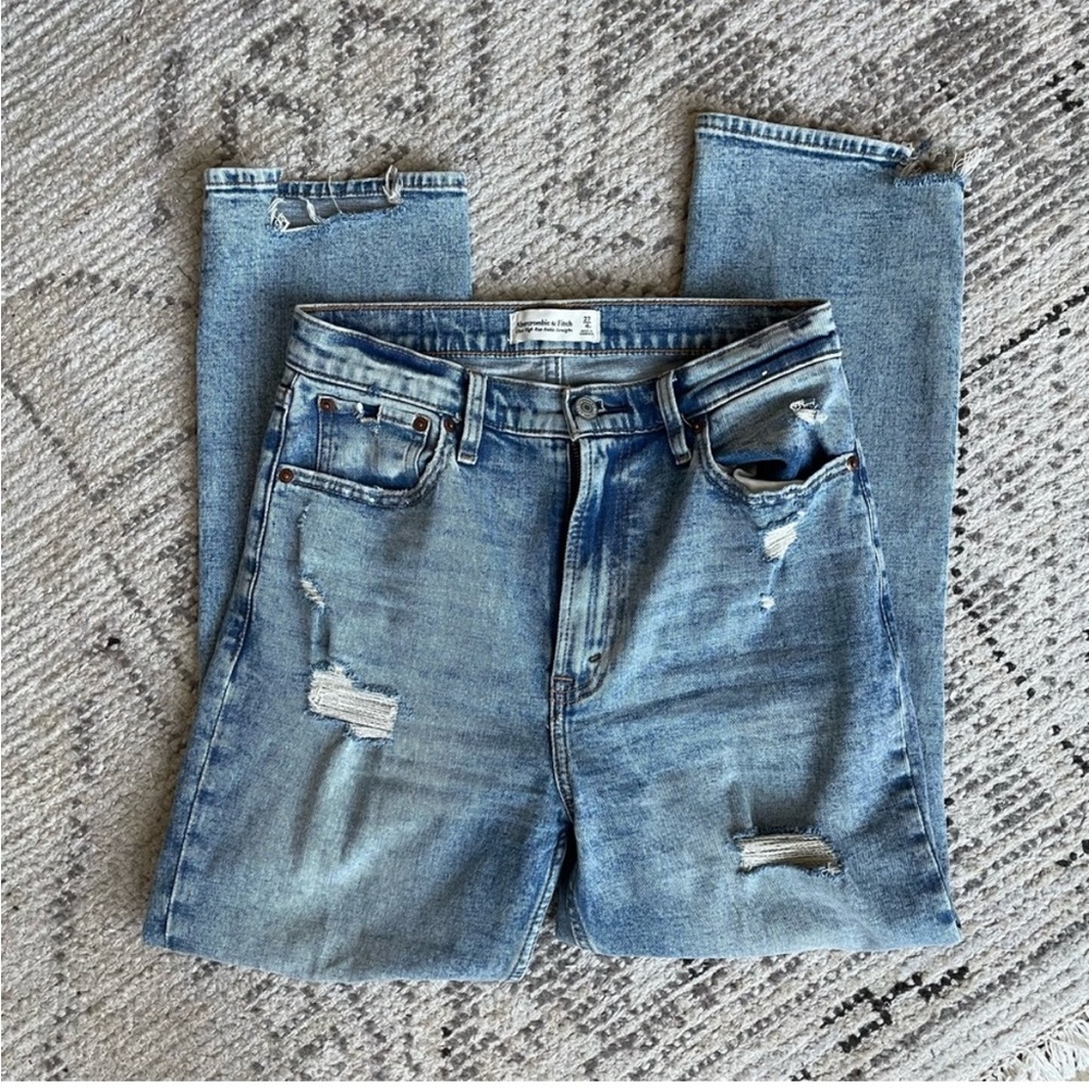 Abercrombie & fitch ultra high rise  ankle straight jeans 27